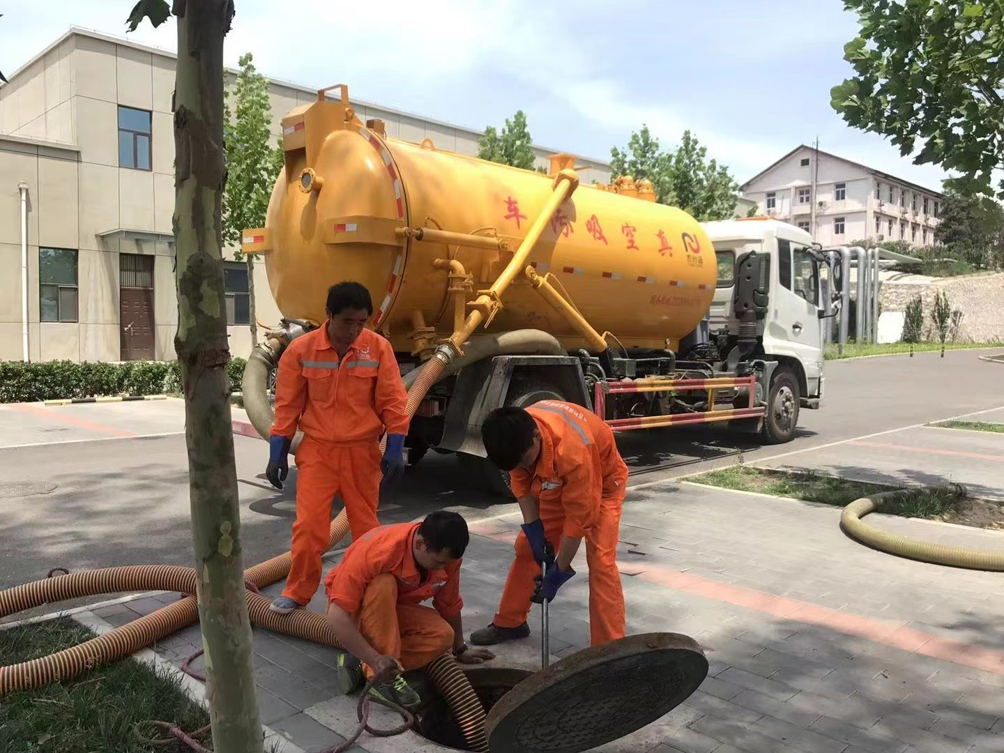 康县化粪池清理与5-8吨吸粪车施工效率分析
